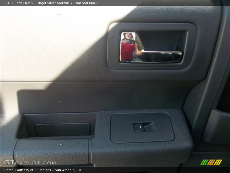 Ingot Silver Metallic / Charcoal Black 2013 Ford Flex SE