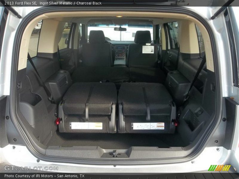Ingot Silver Metallic / Charcoal Black 2013 Ford Flex SE