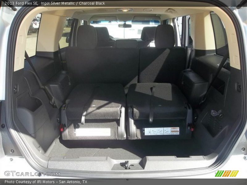 Ingot Silver Metallic / Charcoal Black 2013 Ford Flex SE