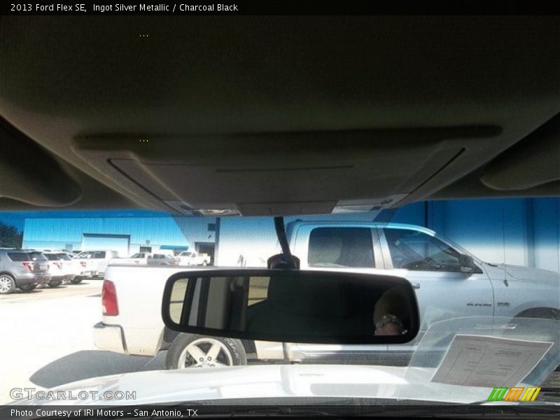 Ingot Silver Metallic / Charcoal Black 2013 Ford Flex SE