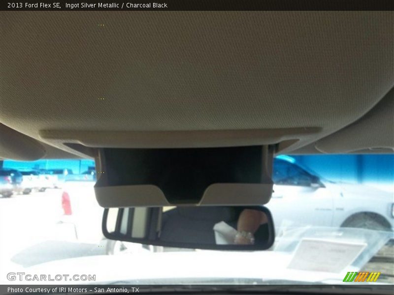 Ingot Silver Metallic / Charcoal Black 2013 Ford Flex SE