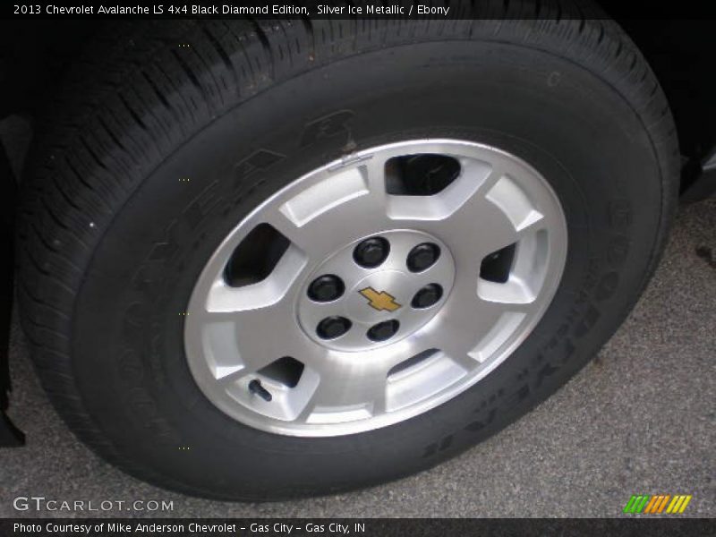 Silver Ice Metallic / Ebony 2013 Chevrolet Avalanche LS 4x4 Black Diamond Edition