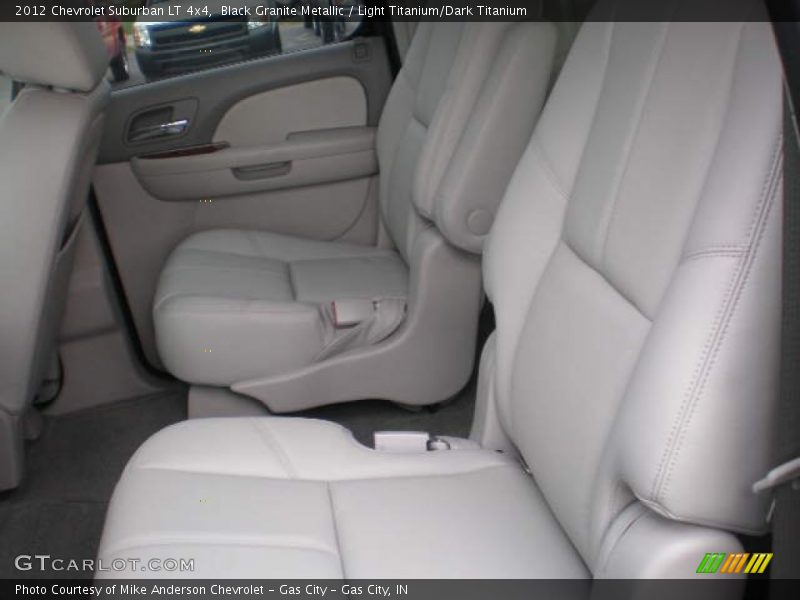 Black Granite Metallic / Light Titanium/Dark Titanium 2012 Chevrolet Suburban LT 4x4
