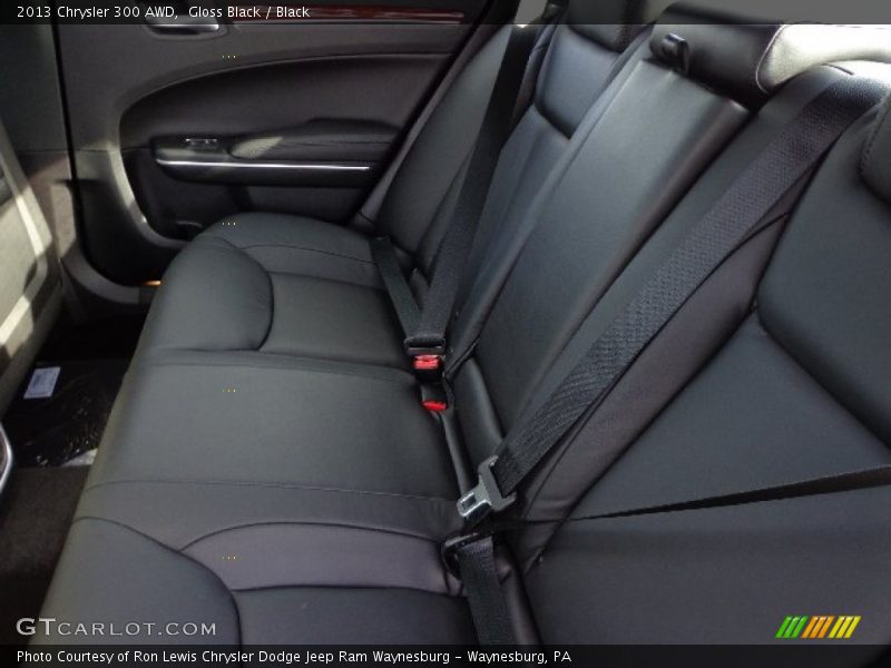 Gloss Black / Black 2013 Chrysler 300 AWD