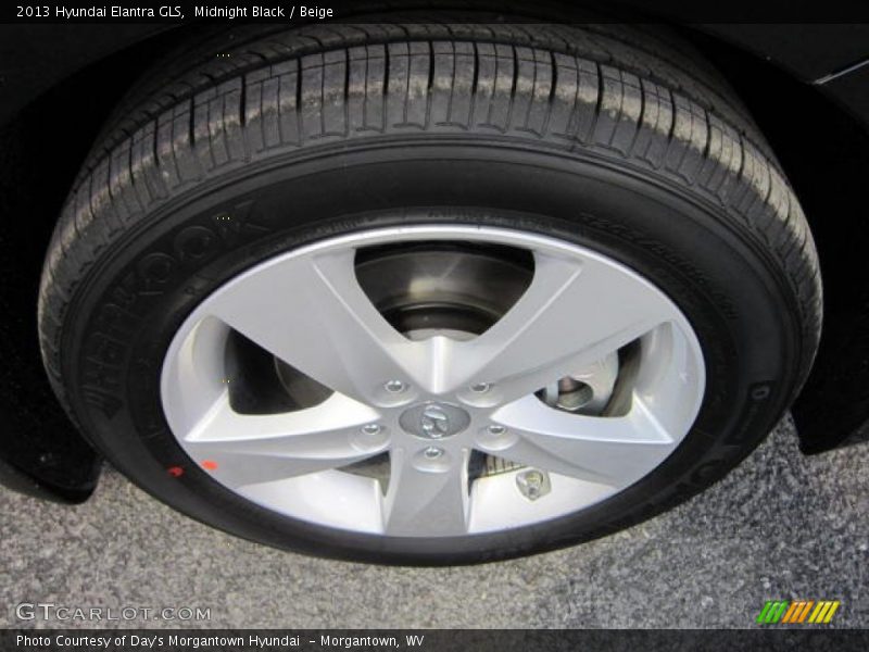 Midnight Black / Beige 2013 Hyundai Elantra GLS