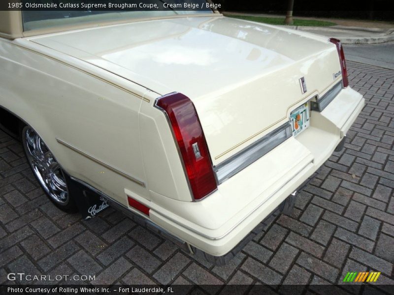 Cream Beige / Beige 1985 Oldsmobile Cutlass Supreme Brougham Coupe