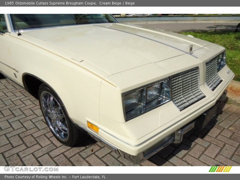 Cream Beige / Beige 1985 Oldsmobile Cutlass Supreme Brougham Coupe