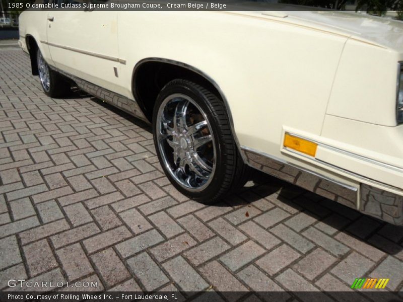 Cream Beige / Beige 1985 Oldsmobile Cutlass Supreme Brougham Coupe