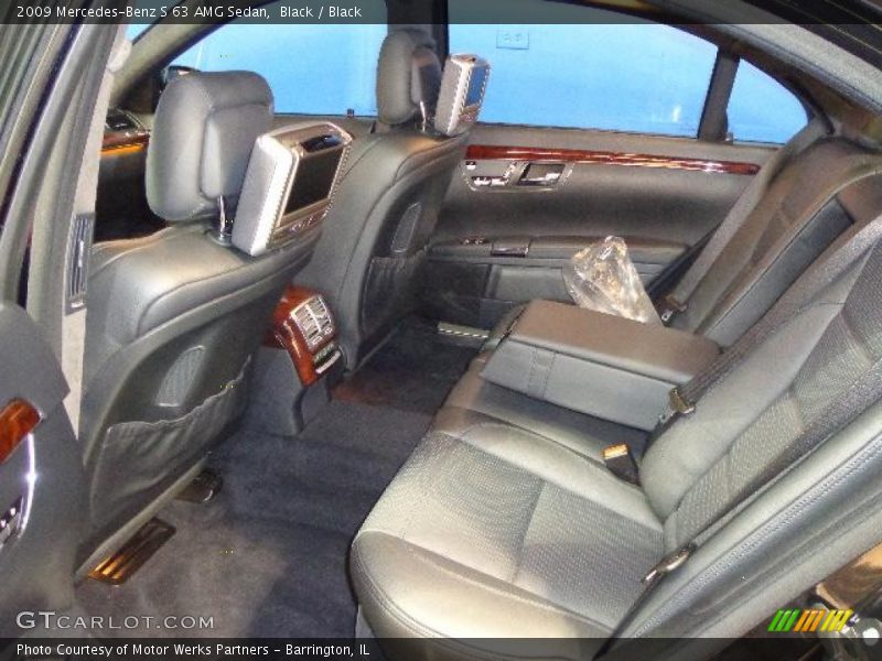 Black / Black 2009 Mercedes-Benz S 63 AMG Sedan