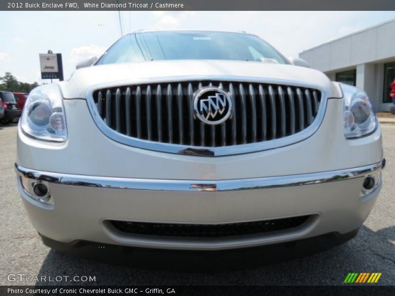White Diamond Tricoat / Cashmere 2012 Buick Enclave FWD