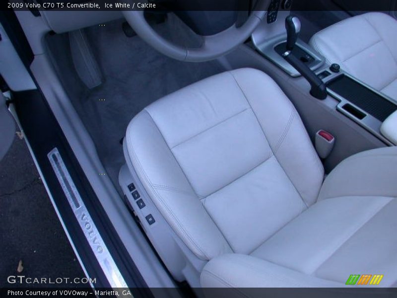 Ice White / Calcite 2009 Volvo C70 T5 Convertible