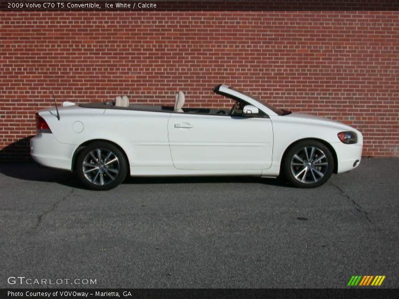 Ice White / Calcite 2009 Volvo C70 T5 Convertible
