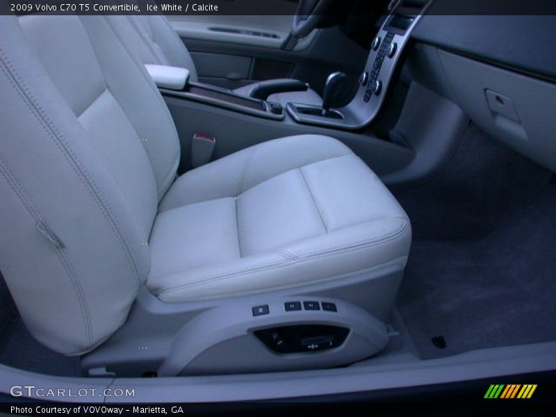 Ice White / Calcite 2009 Volvo C70 T5 Convertible