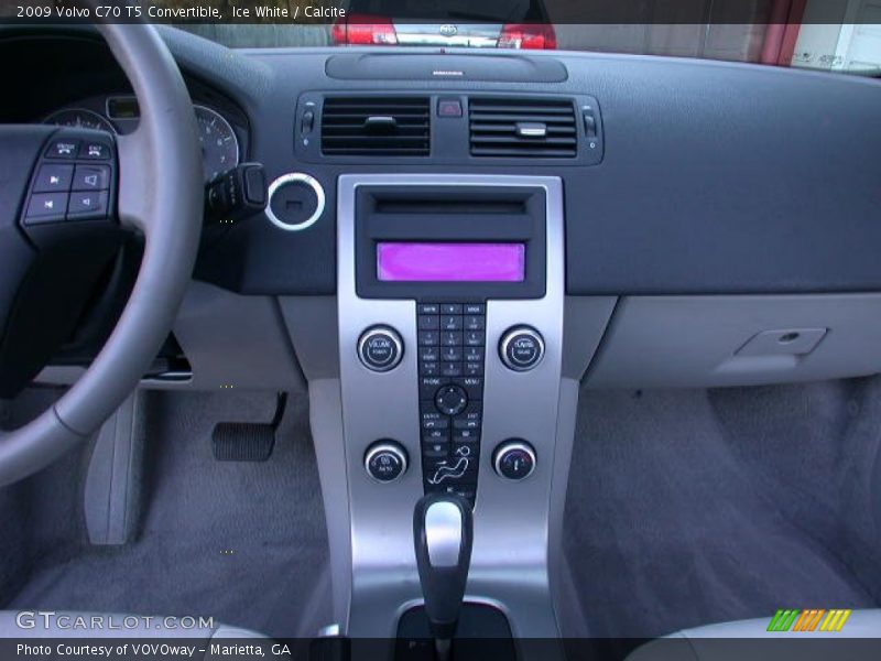 Ice White / Calcite 2009 Volvo C70 T5 Convertible