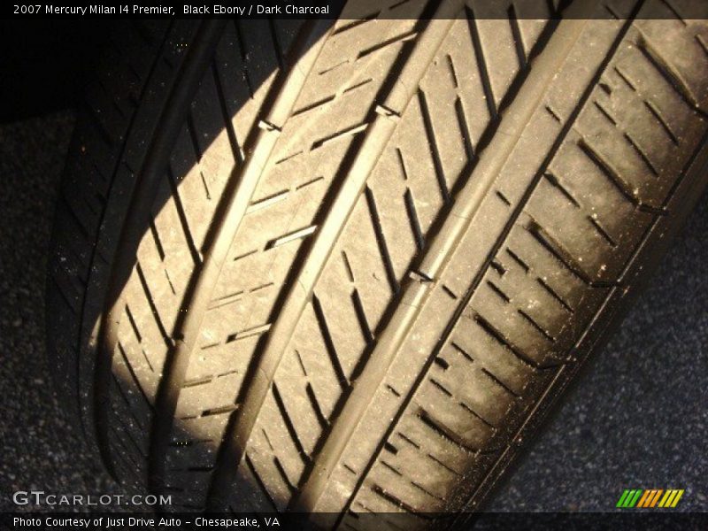 Black Ebony / Dark Charcoal 2007 Mercury Milan I4 Premier