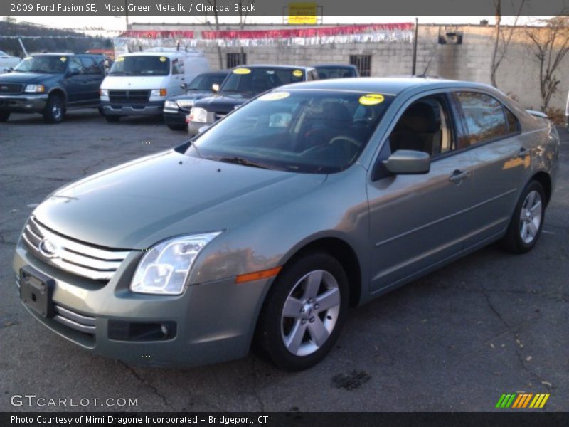 Moss Green Metallic / Charcoal Black 2009 Ford Fusion SE