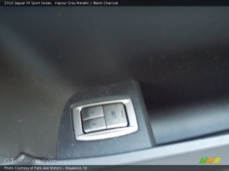 Vapour Grey Metallic / Warm Charcoal 2010 Jaguar XF Sport Sedan