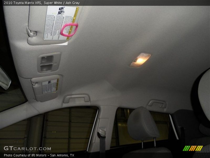 Super White / Ash Gray 2010 Toyota Matrix XRS