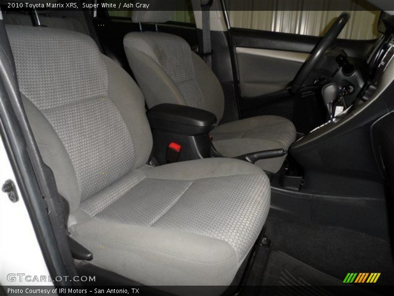 Super White / Ash Gray 2010 Toyota Matrix XRS