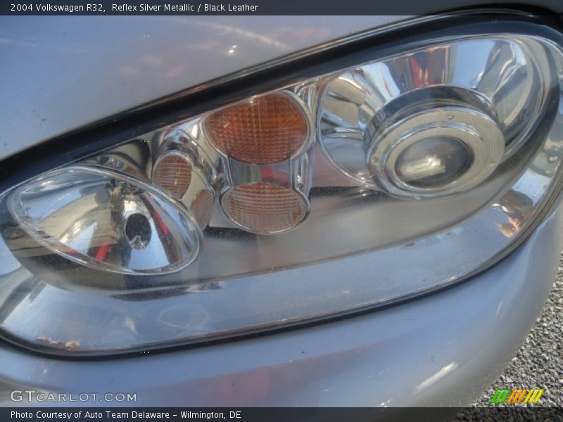Reflex Silver Metallic / Black Leather 2004 Volkswagen R32