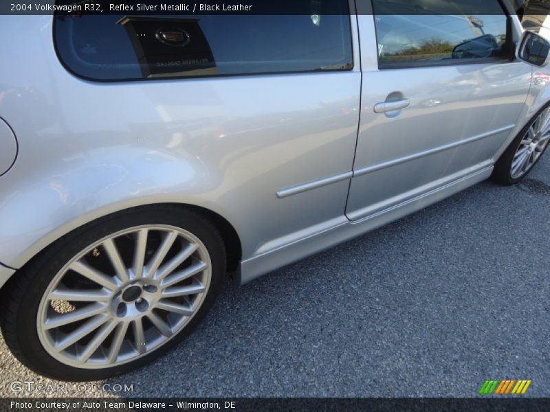 Reflex Silver Metallic / Black Leather 2004 Volkswagen R32