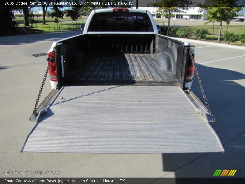 Bright White / Dark Slate Gray 2005 Dodge Ram 2500 ST Regular Cab