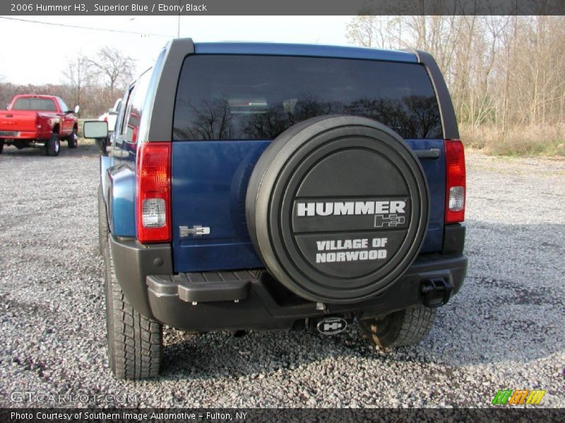 Superior Blue / Ebony Black 2006 Hummer H3