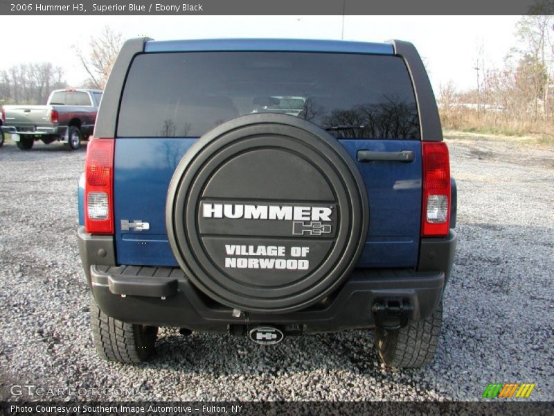 Superior Blue / Ebony Black 2006 Hummer H3