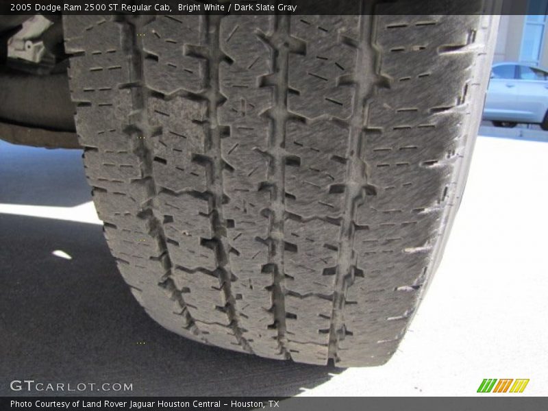 Bright White / Dark Slate Gray 2005 Dodge Ram 2500 ST Regular Cab