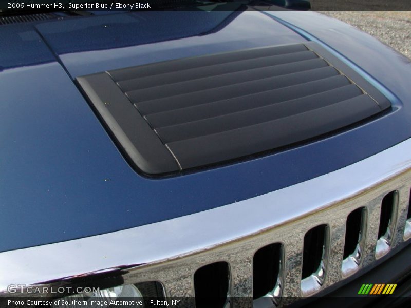 Superior Blue / Ebony Black 2006 Hummer H3