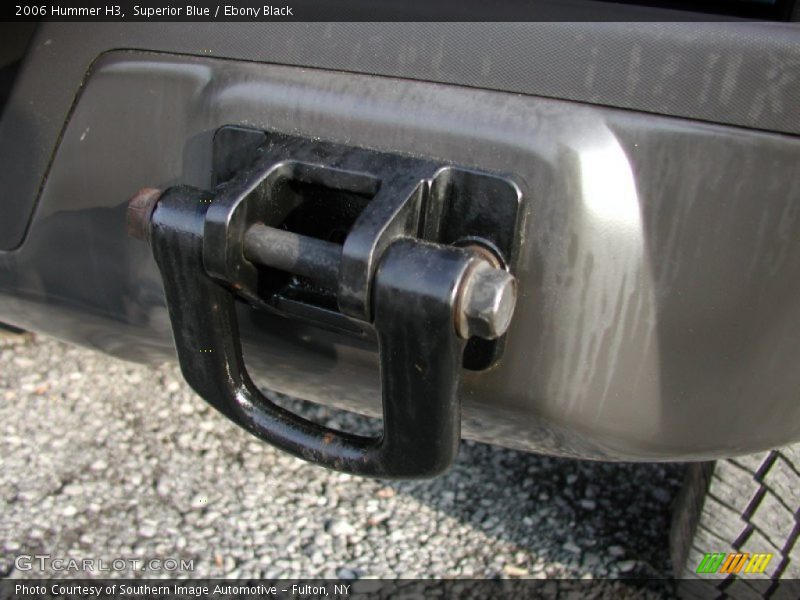 Superior Blue / Ebony Black 2006 Hummer H3