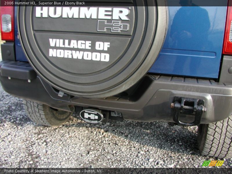 Superior Blue / Ebony Black 2006 Hummer H3