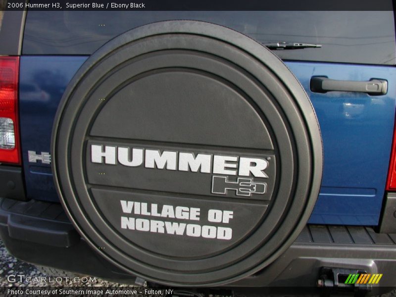 Superior Blue / Ebony Black 2006 Hummer H3