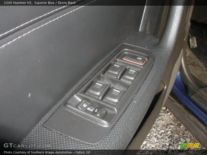 Superior Blue / Ebony Black 2006 Hummer H3