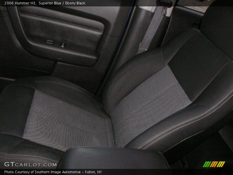 Superior Blue / Ebony Black 2006 Hummer H3