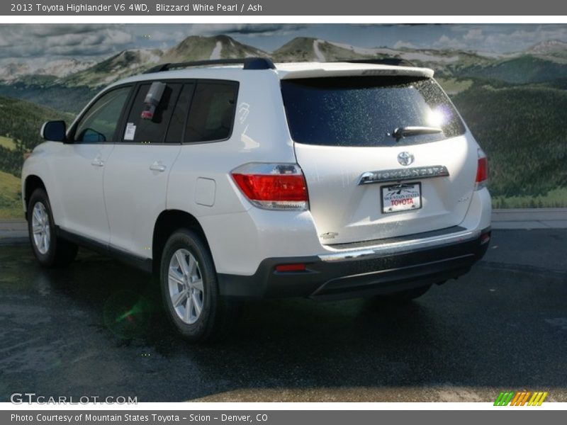 Blizzard White Pearl / Ash 2013 Toyota Highlander V6 4WD