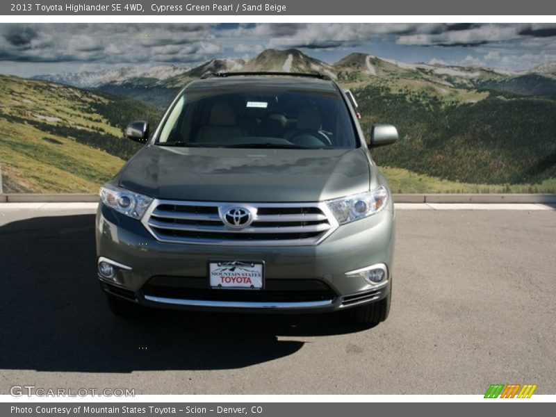 Cypress Green Pearl / Sand Beige 2013 Toyota Highlander SE 4WD