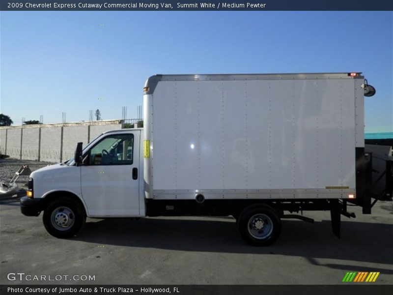 Summit White / Medium Pewter 2009 Chevrolet Express Cutaway Commercial Moving Van