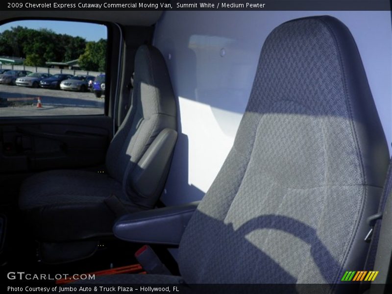 Summit White / Medium Pewter 2009 Chevrolet Express Cutaway Commercial Moving Van