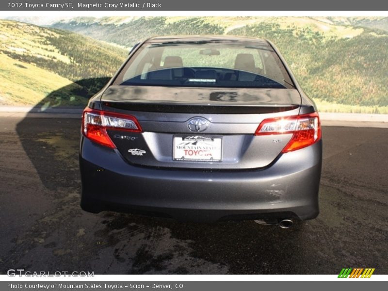 Magnetic Gray Metallic / Black 2012 Toyota Camry SE