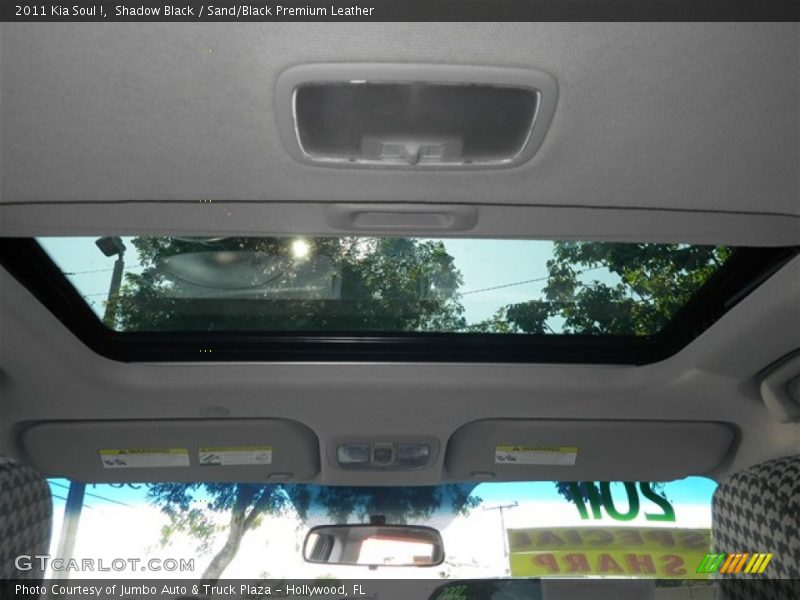Shadow Black / Sand/Black Premium Leather 2011 Kia Soul !