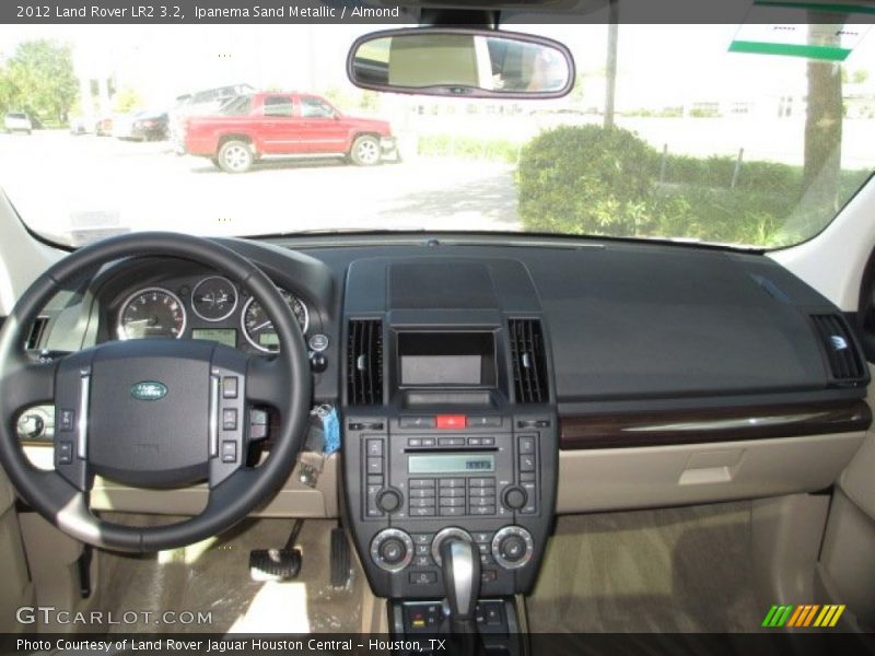 Ipanema Sand Metallic / Almond 2012 Land Rover LR2 3.2