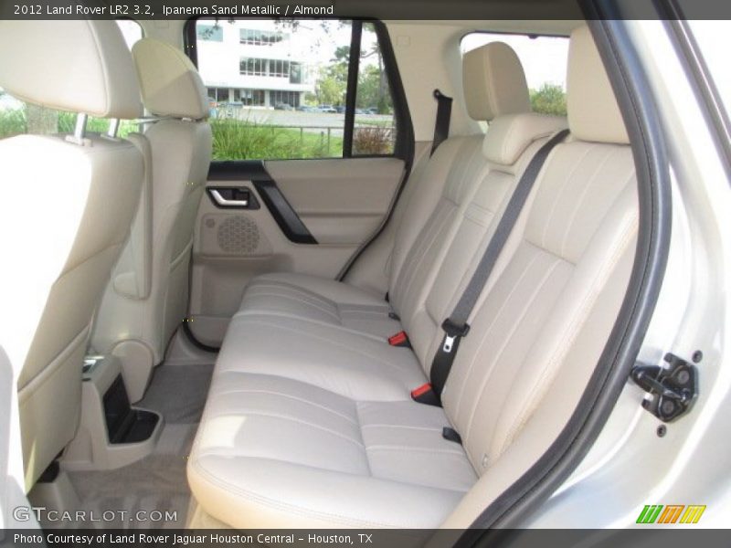 Ipanema Sand Metallic / Almond 2012 Land Rover LR2 3.2