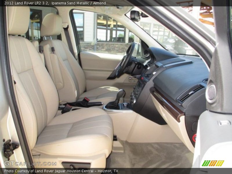 Ipanema Sand Metallic / Almond 2012 Land Rover LR2 3.2