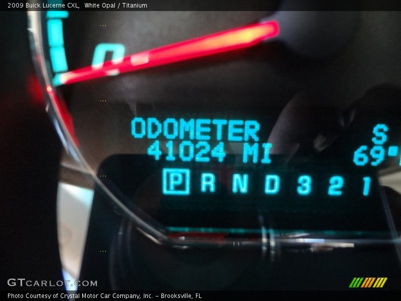 White Opal / Titanium 2009 Buick Lucerne CXL