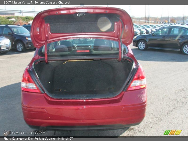Sonoma Sunset / Charcoal 2007 Nissan Versa S