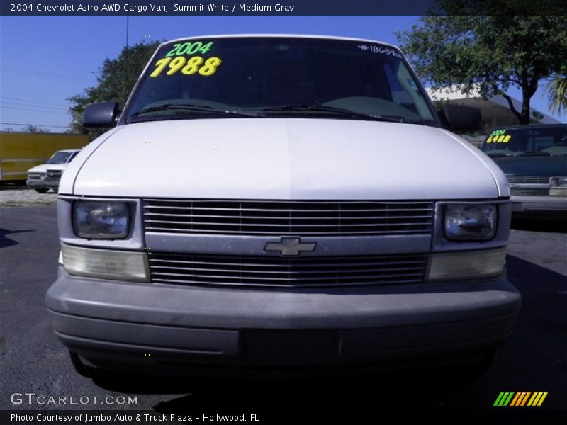 Summit White / Medium Gray 2004 Chevrolet Astro AWD Cargo Van