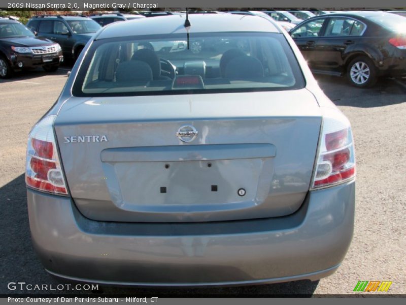 Magnetic Gray / Charcoal 2009 Nissan Sentra 2.0