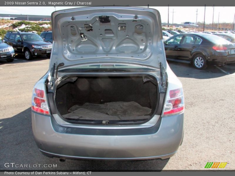 Magnetic Gray / Charcoal 2009 Nissan Sentra 2.0