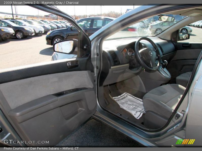 Magnetic Gray / Charcoal 2009 Nissan Sentra 2.0